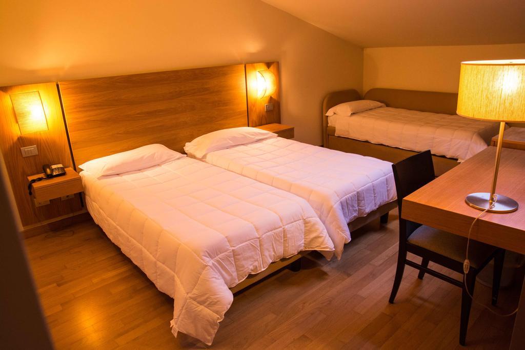 Country House Corte Del Sole Campolungo Rom bilde